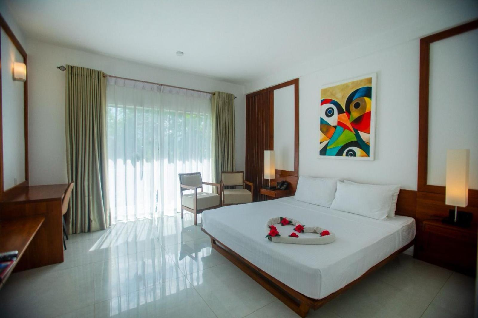 Tropical Life And 5* Dambulla