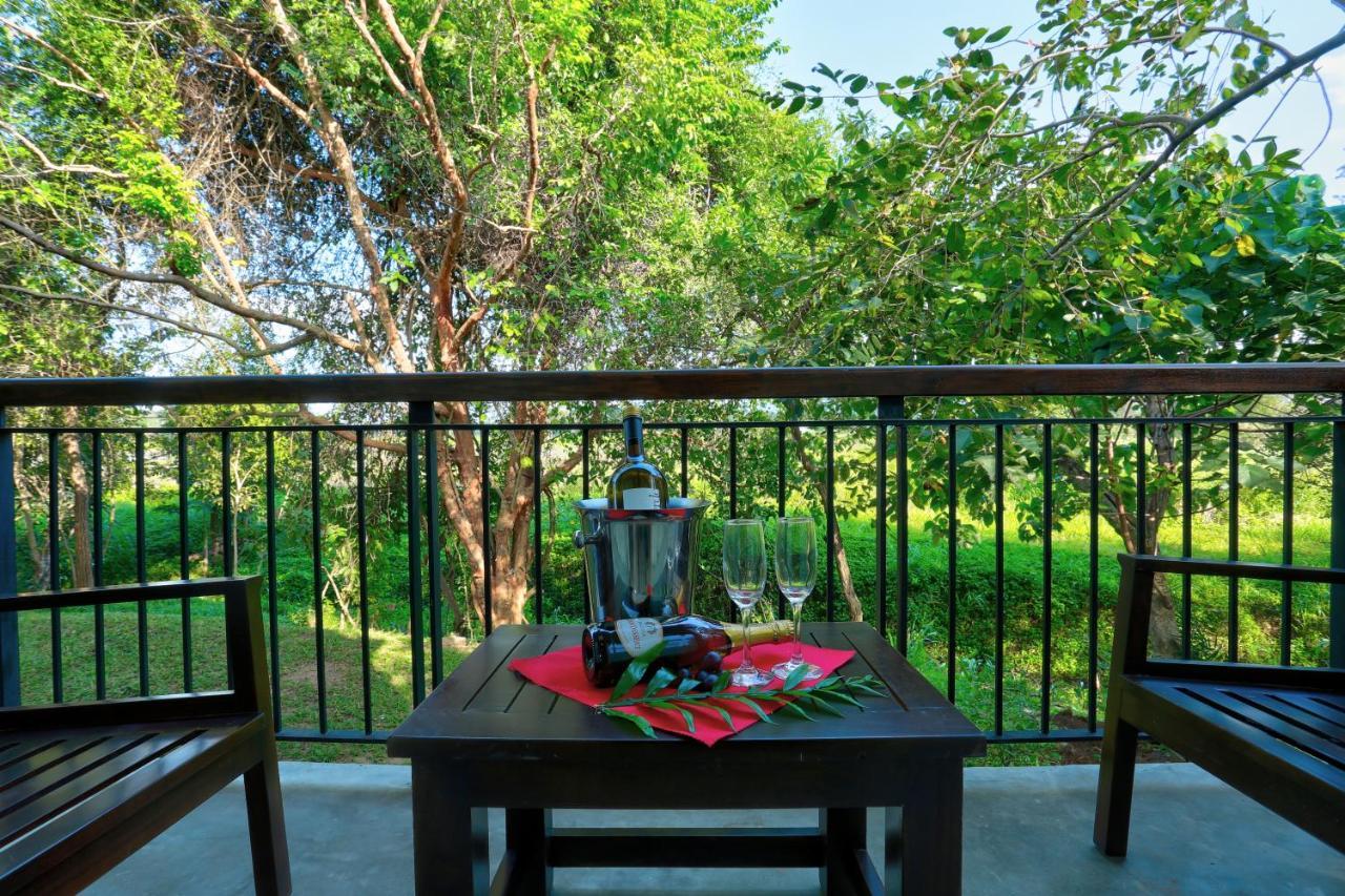 Tropical Life And 5* Dambulla